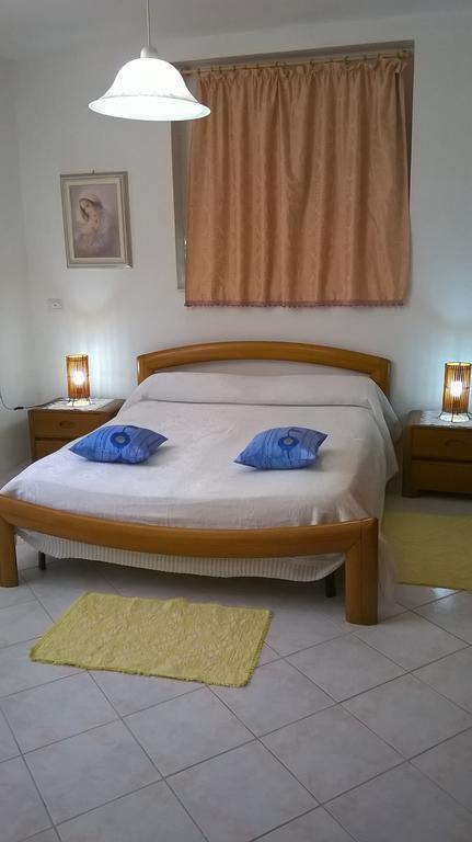 Sa Domu Sarda Casa Vacanza Пишинас Стая снимка