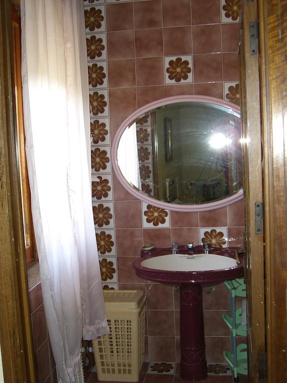 Sa Domu Sarda Casa Vacanza Пишинас Стая снимка