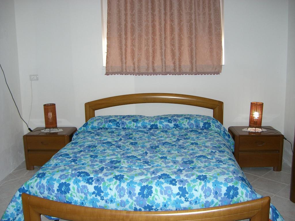 Sa Domu Sarda Casa Vacanza Пишинас Стая снимка